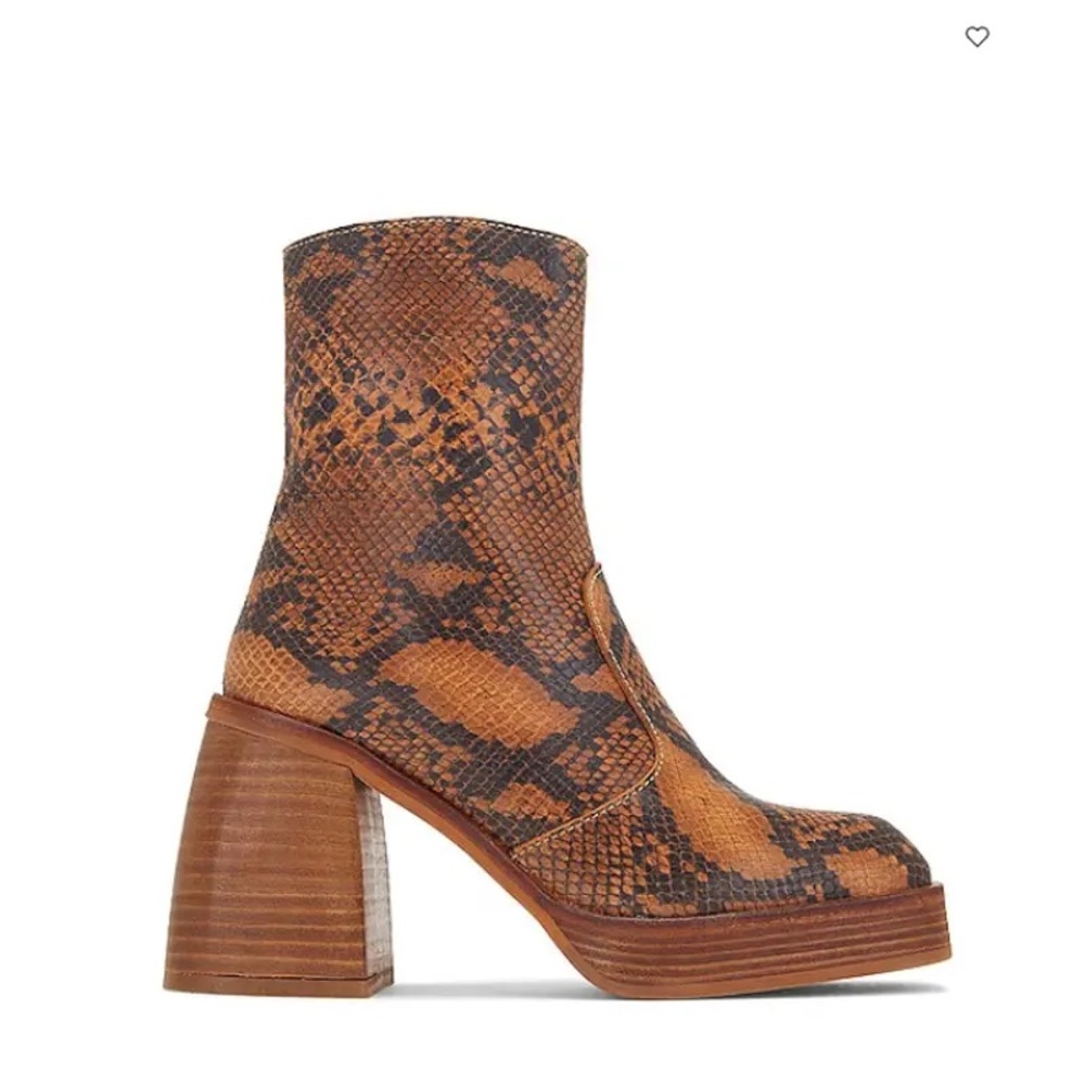NWT Free People Ruby Platform Bootie Boots  - Brown Snakeskin. US10 / 40